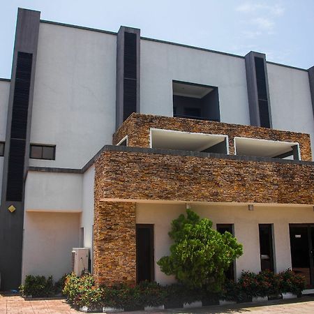 S & S Hotel & Suites Lagos Extérieur photo