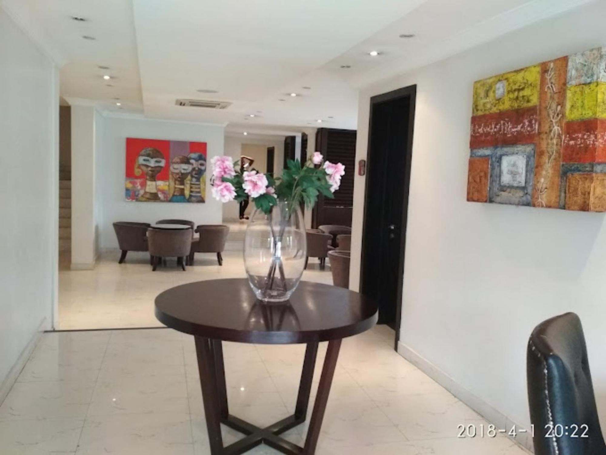 S & S Hotel & Suites Lagos Extérieur photo