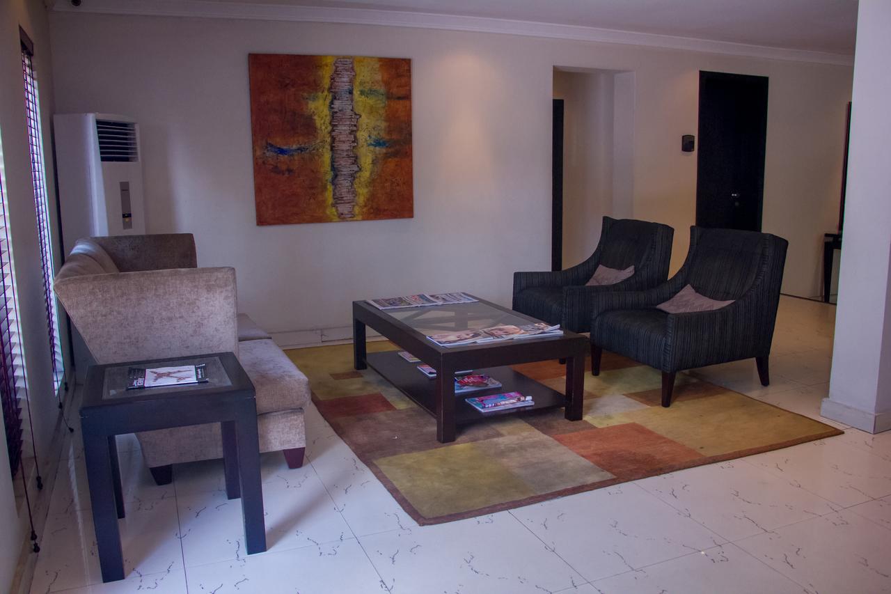 S & S Hotel & Suites Lagos Extérieur photo