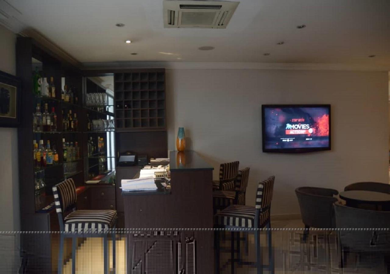 S & S Hotel & Suites Lagos Extérieur photo
