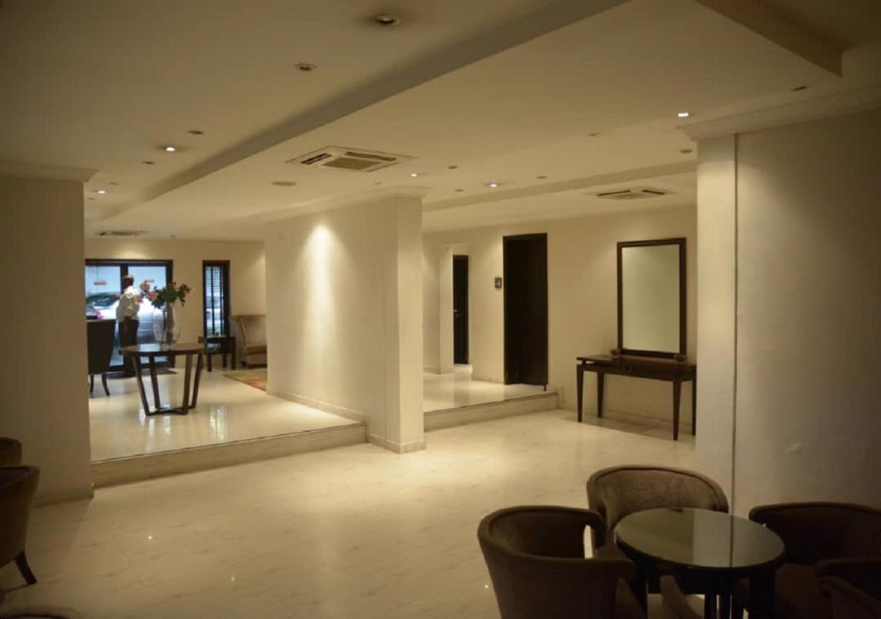 S & S Hotel & Suites Lagos Extérieur photo