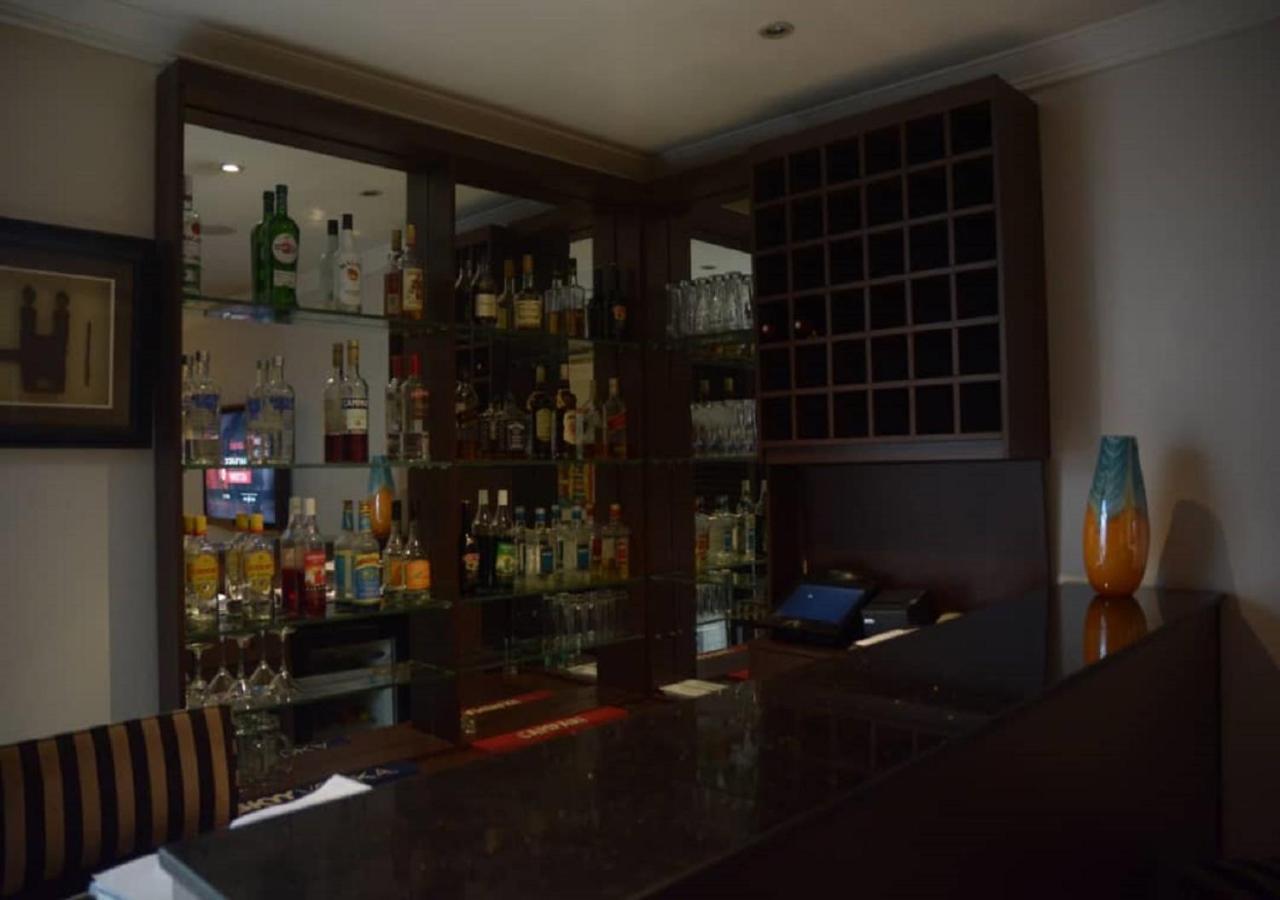 S & S Hotel & Suites Lagos Extérieur photo